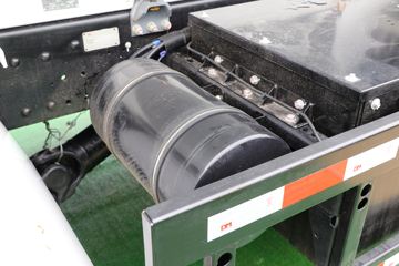 ���ǵ�T31 31T 8X4 7���������������䳵(�м�����)(BYD5310GJBEV1)ͼƬ