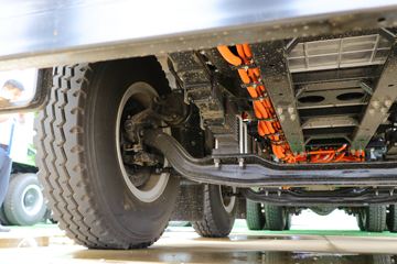 ���ǵ�T31 31T 8X4 7���������������䳵(�м�����)(BYD5310GJBEV1)ͼƬ