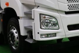 青岛解放底盘&nbsp;混凝土搅拌车外观                                                图片