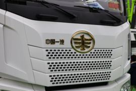 青岛解放底盘&nbsp;混凝土搅拌车外观                                                图片