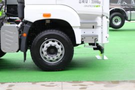 青岛解放底盘&nbsp;混凝土搅拌车外观                                                图片