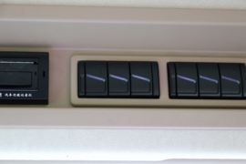 青岛解放底盘&nbsp;混凝土搅拌车驾驶室                                               图片