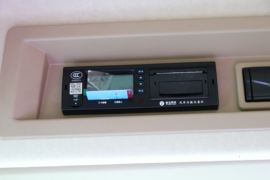 青岛解放底盘&nbsp;混凝土搅拌车驾驶室                                               图片