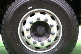 青岛解放底盘&nbsp;混凝土搅拌车底盘                                                图片