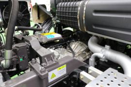 青岛解放底盘&nbsp;混凝土搅拌车底盘                                                图片