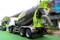 陕汽重卡 德龙M3000S Pro 340马力 8X4 7.82方混凝土搅拌运输车(中联牌)(ZLJ5312GJBL6E)