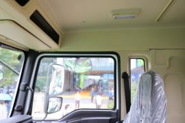 陕汽重卡底盘&nbsp;混凝土搅拌车驾驶室                                               图片