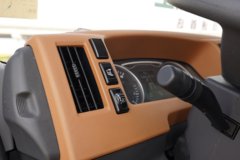 江淮 骏铃A8 绿霸王 170马力 5.4米排半栏板轻卡(国六)(HFC1128P31K1D7S)