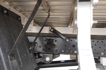 ���� ����V6 150���� 4X2 4.22�׵��������Ῠ(ȫ������)ͼƬ