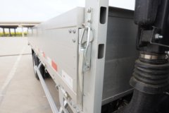 江淮 骏铃V6 150马力 4X2 4.22米单排栏板轻卡(全铝车厢)(HFC1043P32K1C7S)