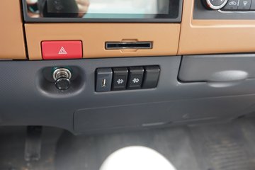 ���� ����A8 150���� 4.15�׵�����ʽ�Ῠ(6��)ͼƬ
