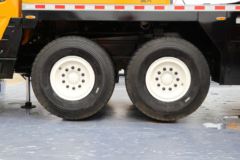 三一 100吨 5桥汽车起重机(STC1000C7)