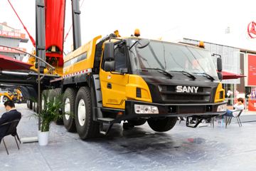 三一 全地面起重机&nbsp;吊车外观                                                图片