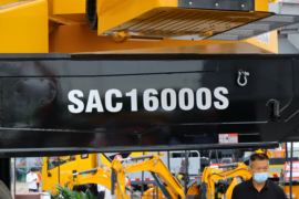 三一 全地面起重机&nbsp;吊车上装                                                图片