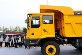 柳工 矿用自卸车&nbsp;非公路矿用自卸车外观                                                图片