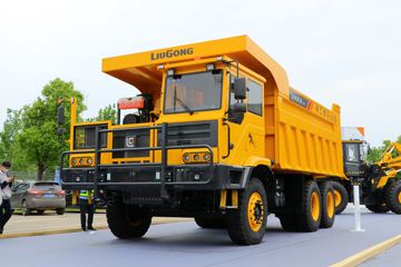 柳工 DW90A-H 480马力 6X4 矿用自卸车
