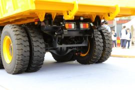 柳工 矿用自卸车&nbsp;非公路矿用自卸车底盘                                                图片