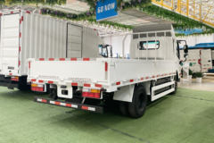 新吉奥 帅驰 4.5T 4.15米单排纯电动栏板运输车(NGA1040BEV2)80.64kWh