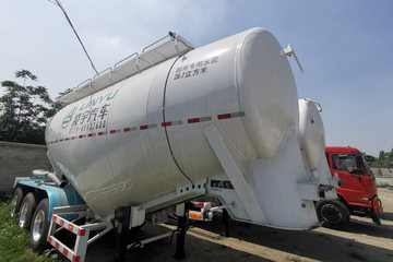 中集凌宇 28.7方下灰半挂车