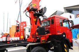 重汽豪沃(HOWO)底盘&nbsp;随车吊上装图片