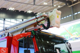 三一沃尔沃底盘消防车 消防车上装图片