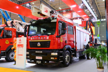 中国重汽 汕德卡SITRAK C5H 310马力 4X2 泡沫消防车(国六)(SYM5190GXFPM45)