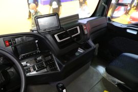 三一汕德卡底盘消防车&nbsp;消防车驾驶室图片