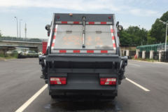 江铃 凯运升级版 4X2 压缩式垃圾车(赛沃牌)(SAV5070ZYSE6)