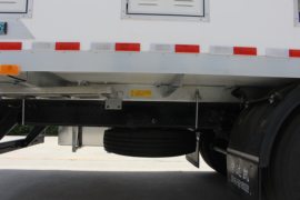 福田欧航底盘&nbsp;畜禽运输车上装图片