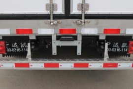 福田奥铃底盘&nbsp;冷藏车上装图片