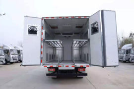 奥铃速运&nbsp;畜禽运输车外观图片