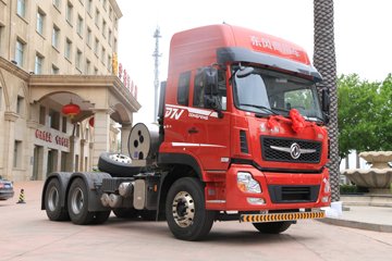 东风新疆 畅行D7V 460马力 6X4 牵引车(DFV4258GP6N)