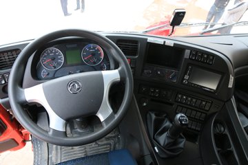 �����½� ����D7V 460���� 6X4 ǣ����(DFV4258GP6N)ͼƬ