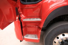 东风新疆 畅行D7V 460马力 6X4 牵引车(DFV4258GP6N)