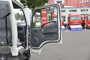 ���� ����V5 130���� 4.15�׵�����ʽ�Ῠ(����)ͼƬ