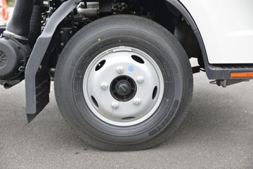 ���� ����V5 130���� 4.15�׵�����ʽ�Ῠ(����)ͼƬ