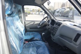 福田祥菱底盘 冷藏车驾驶室图片