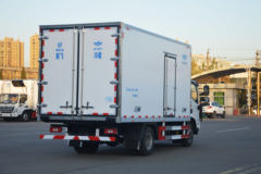 福田 奥铃新捷运 156马力 4X2 4.08米冷藏车(新飞牌)(采埃孚6挡)(XKC5040XLC6B)