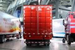 东风柳汽 乘龙H5中卡 4X2 190马力 混合动力厢式载货车(国六)