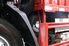 东风柳汽 乘龙H5中卡 4X2 190马力 混合动力厢式载货车(国六)