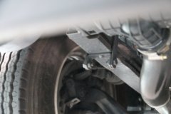 东风柳汽 乘龙H5中卡 4X2 190马力 混合动力厢式载货车(国六)