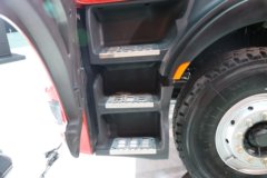 东风柳汽 乘龙H7重卡 6X4 纯电动换电牵引车282kWh 东风柳汽 乘龙H7重卡 6X4 纯电动换电牵引车282kWh