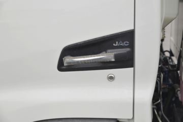 ���� ����V5 130���� 4.15�׵�����ʽ�Ῠ(����)ͼƬ