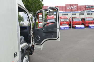 ���� ����V5 130���� 4.15�׵�����ʽ�Ῠ(����)ͼƬ