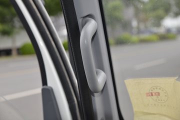 ���� ����V5 130���� 4.15�׵�����ʽ�Ῠ(����)ͼƬ