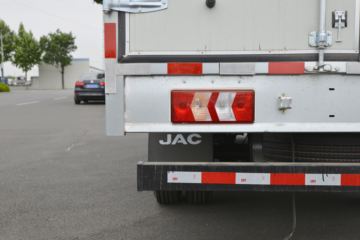 ���� ����V5 130���� 4.15�׵�����ʽ�Ῠ(����)ͼƬ
