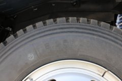 江淮 德沃斯V8 大金牛mini 170马力 5.48米排半栏板载货车(国六)(HFC1140P61K1D7S)