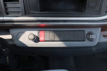 �������ó� ����E9 4.5T 4.15�׵��Ŵ��綯��ʽ�Ῠ(SX5041XXYBEV331G)ͼƬ