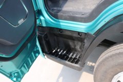 陕汽商用车 轩德E9 4.5T 4.15米单排纯电动厢式轻卡(SX5041XXYBEV331G)