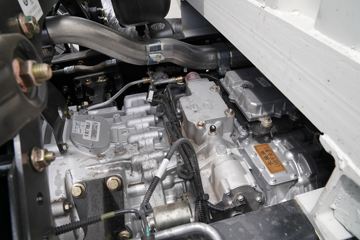 һ����� J7�ؿ� 560���� 8X4 9.5��AMT�Զ�����ʽ�ػ���(����)(CA5310XXYP77K24T4E6)ͼƬ